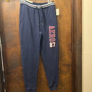 Aeropostale joggers NWT